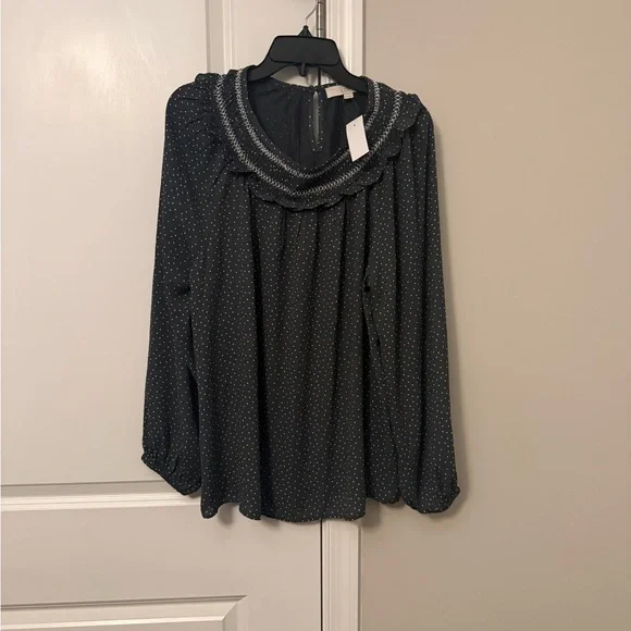 LOFT Black Long-Sleeve Polka Dot Ruffle Neck Blouse - Picture 1 of 1